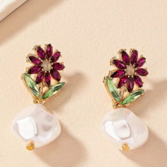 Jewelry - New Floral Gemstone and Faux Pearl Drop Earrings